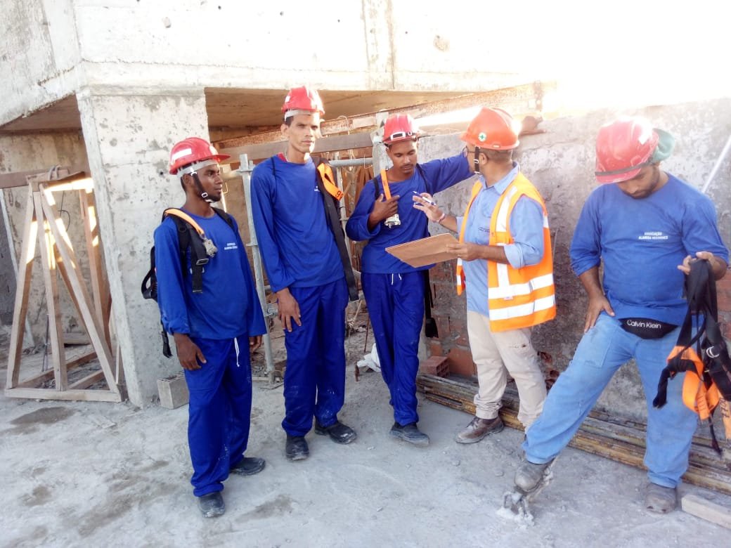Treinamentos em segurança do trabalho em alturas